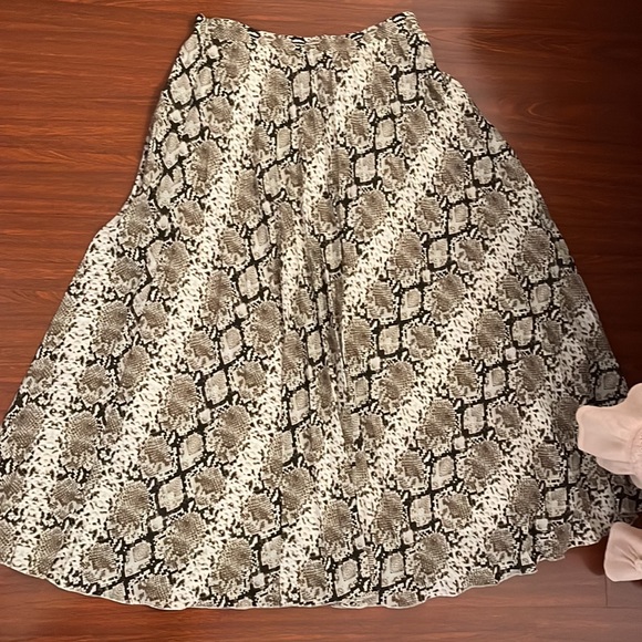 Pleated Snakeskin Skirt - Picture 5 of 5
